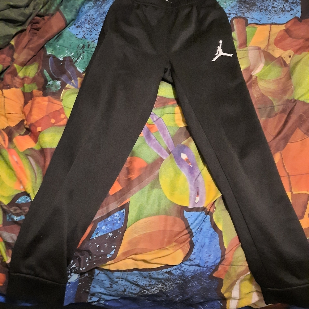 Boys Jordan joggers